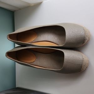 J. Crew Canvas Espadrille Wedges size 9 in metallic silver